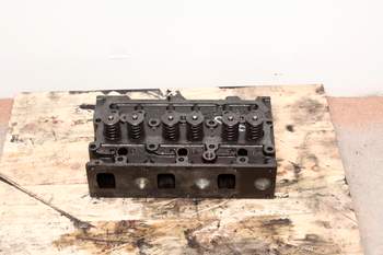 salg af Valtra T 140  Cylinder Head