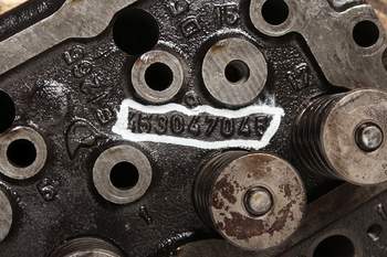 salg af Valtra T 140  Cylinder Head