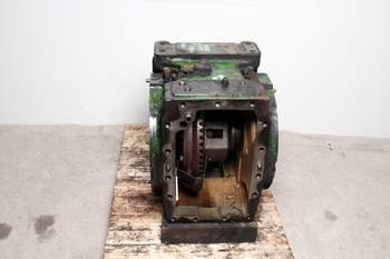 salg af John Deere 8220  Rear Transmission