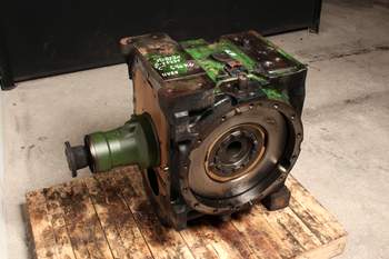 salg af John Deere 8220  Rear Transmission