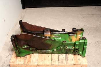 salg af Bundkar John Deere 8220