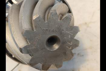 salg af John Deere 8220  Front axle differential