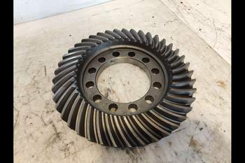salg af John Deere 8220  Front axle differential