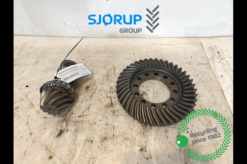 salg af John Deere 8220  Front axle differential