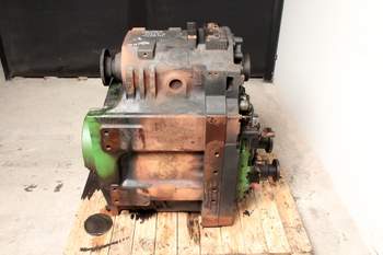 salg af John Deere 8220  Transmission