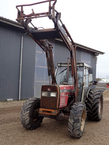salg af Massey Ferguson 390 traktor