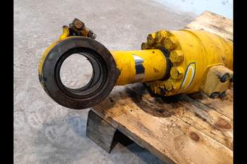 salg af Skovlcylinder Komatsu PW148-8