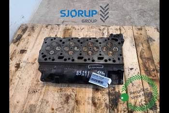 Komatsu PW148-8  Cylinder head