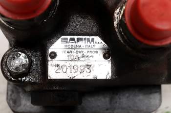 salg af Case 4230  Hydraulic trailer brake valve