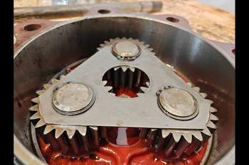 salg af Endandtrieb Vorderachse Case 4230 RECHT