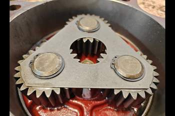 salg af Endandtrieb Vorderachse Case 4230 LINKS