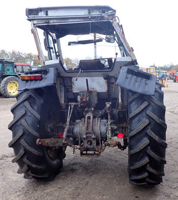 salg af Massey Ferguson 375 tractor