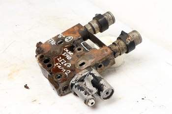 salg af Case 5140  Remote control valve