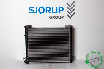 John Deere 8R 310  Oil Cooler