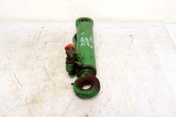 salg af Hydraulisk Cylinder John Deere 6620 