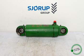 salg af John Deere 6620 LEFT Lift Cylinder