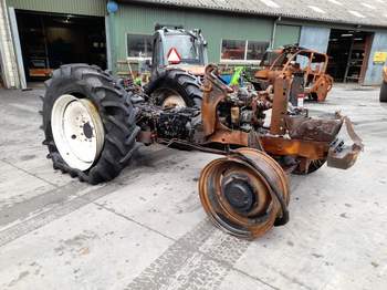 salg af New Holland T6.140 tractor