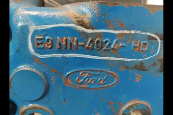 salg af Bagtøj New Holland 7840