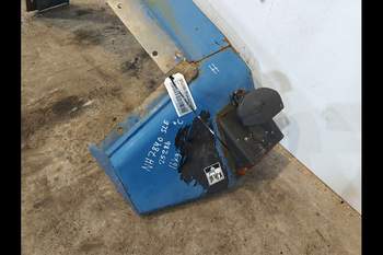 salg af Bagskærm New Holland 7840 Højre