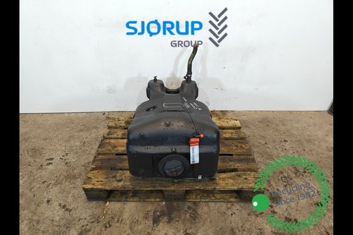 salg af Dieseltank New Holland 7840