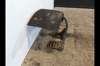 salg af Forskærm New Holland 7840 Højre