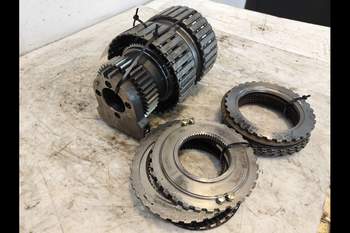 salg af Gearkasse New Holland 7840 Del