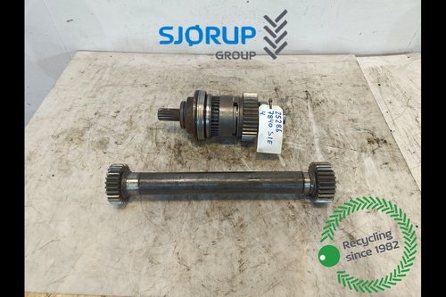 salg af Getriebe Teile New Holland 7840 