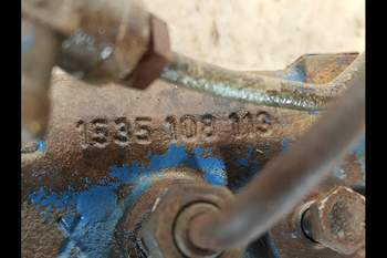 salg af Bremsesæt New Holland 7840 Hydraulisk