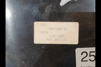 salg af Instrument New Holland 7840