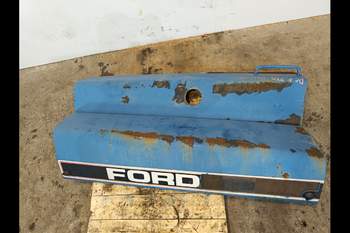 salg af Motorhjelm New Holland 7840