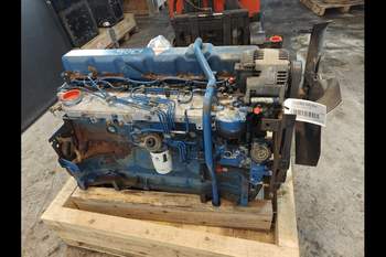 salg af Motor New Holland 7840