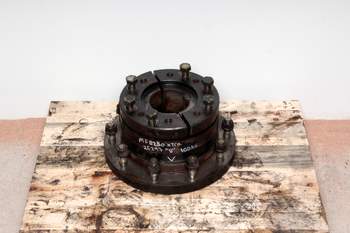 salg af Massey Ferguson 8280 LEFT Rear wheelhub (Amercian type)