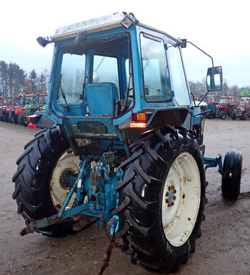 salg af Ford 6710 traktor