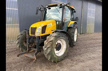 salg af New Holland TL100A tractor