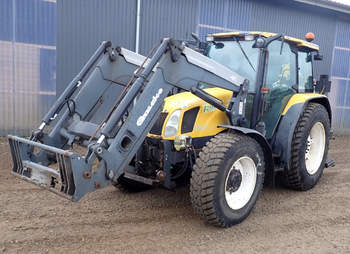 salg af New Holland TL100A traktor