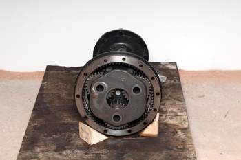 salg af Case Maxxum 135 LEFT Rear Half Axle