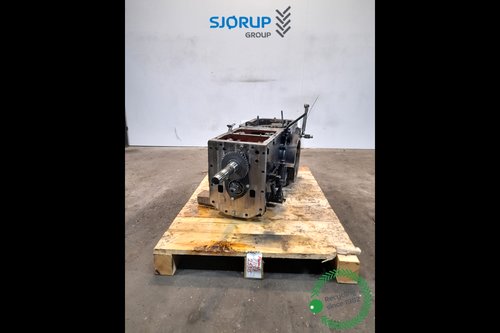salg af Bagtøj Case Farmall 115A