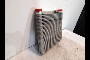 salg af Intercooler Case Farmall 115A 