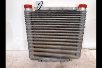 salg af Intercooler Case Farmall 115A 