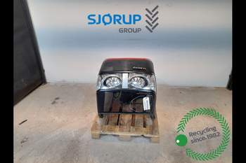 salg af Motorhjelm Case Farmall 115A