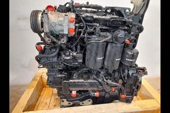 salg af Case Farmall 115A  Engine