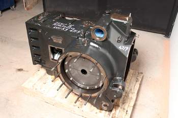 salg af Baktransmission Case Puma 240 