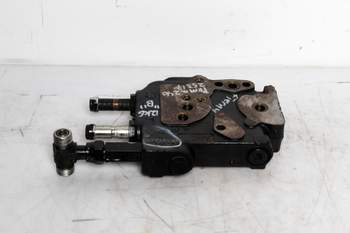 salg af Case Puma 240  Hydraulic lift valve