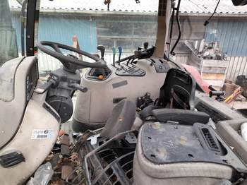 salg af Case MXU135 traktor
