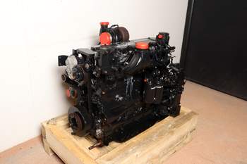 salg af Case MXU135  Engine