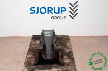 Valtra S374  Oil Pan