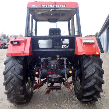 salg af Case 1055 traktor