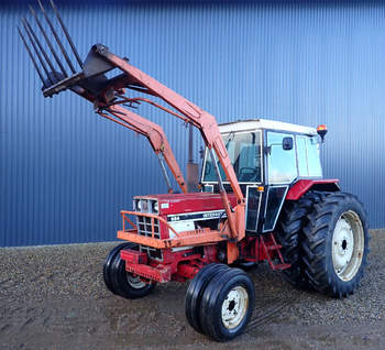 salg af Case 685 traktor