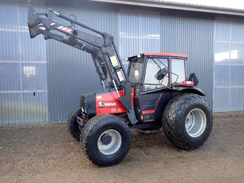 Valtra 355 traktor