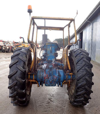 salg af Ford 5000 traktor